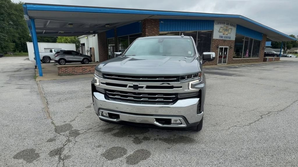 Used 2021 Chevrolet Silverado 1500 LTZ w/ LTZ Premium Package AWD/4WD image 3