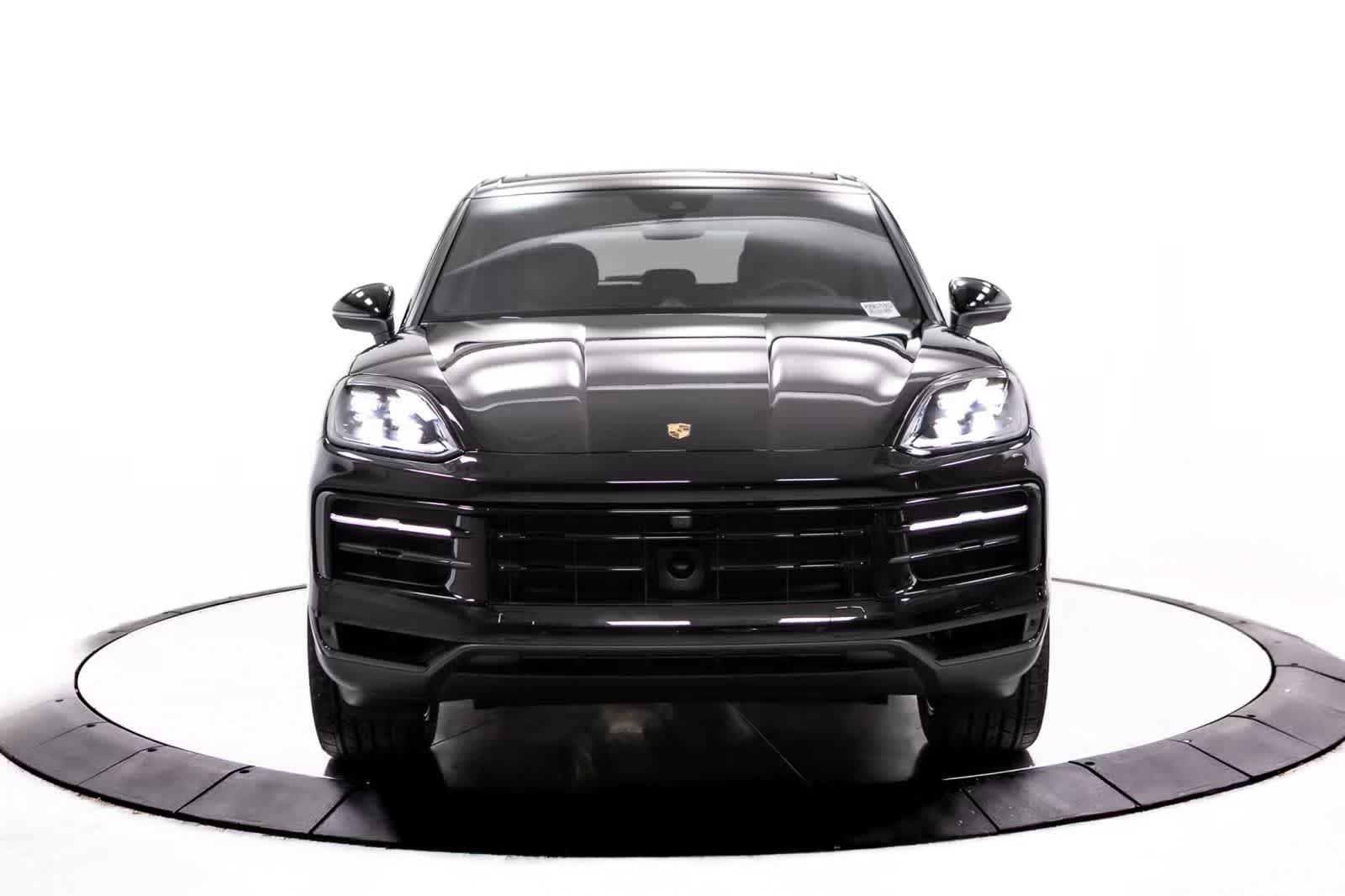 Certified 2025 Porsche Cayenne E-Hybrid AWD/4WD image 10