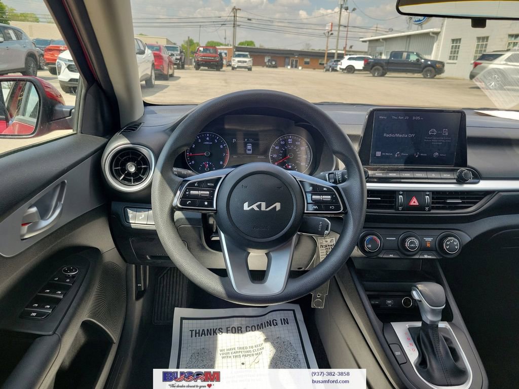 Used 2023 Kia Forte LXS w/ LXS Technology Package FWD image 8