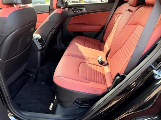 Used 2026 Kia Sportage SX Prestige AWD/4WD image 9