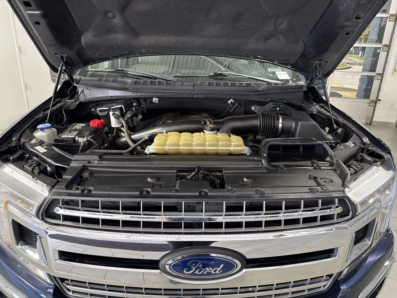 Used 2019 Ford F150 XLT w/ Equipment Group 302A Luxury AWD/4WD image 28