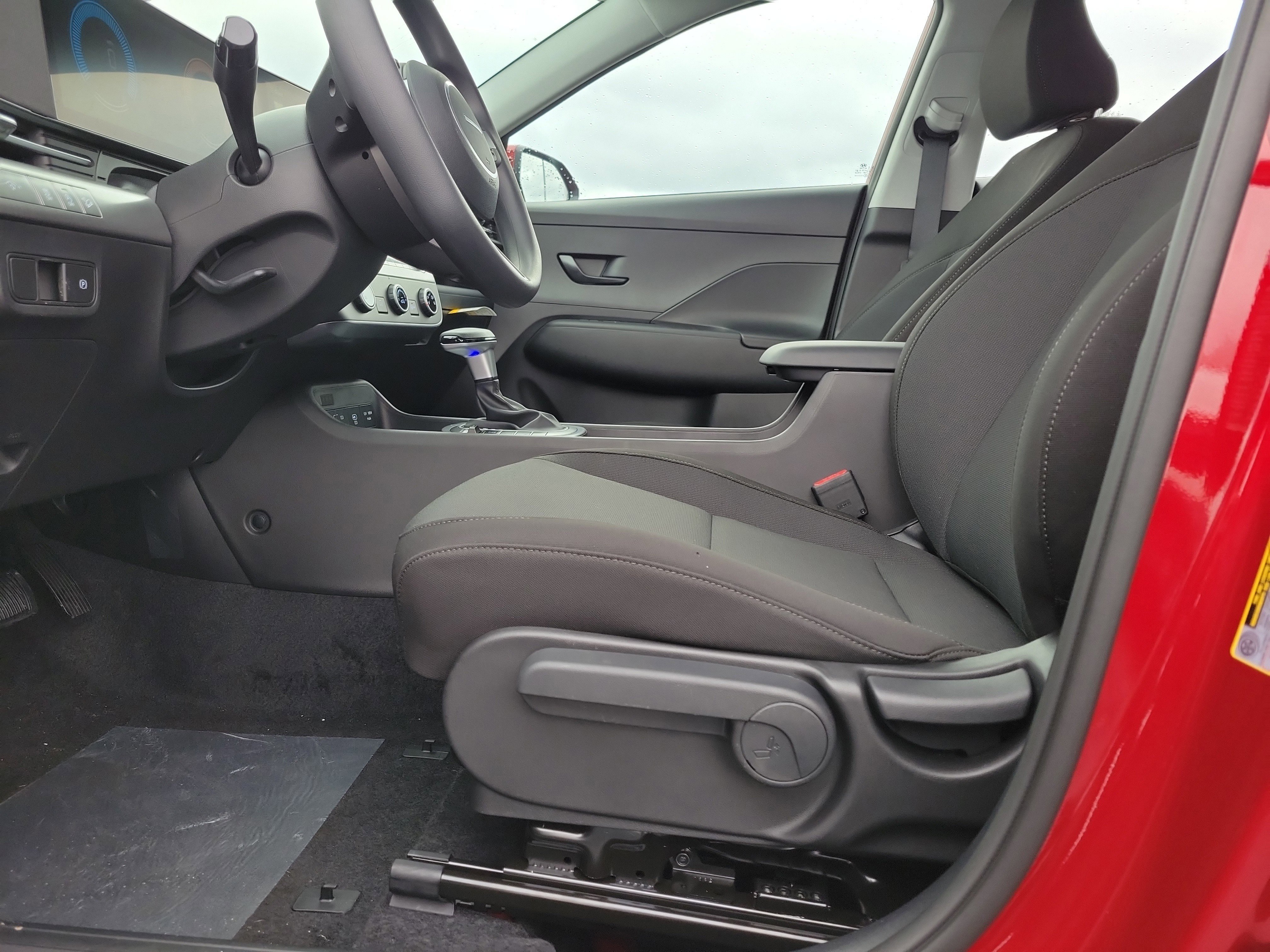 New 2026 Hyundai Kona SE image 16