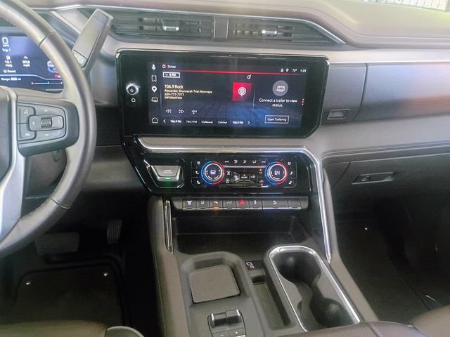 Used 2024 GMC Sierra 2500 Denali w/ Denali Reserve Package AWD/4WD image 32