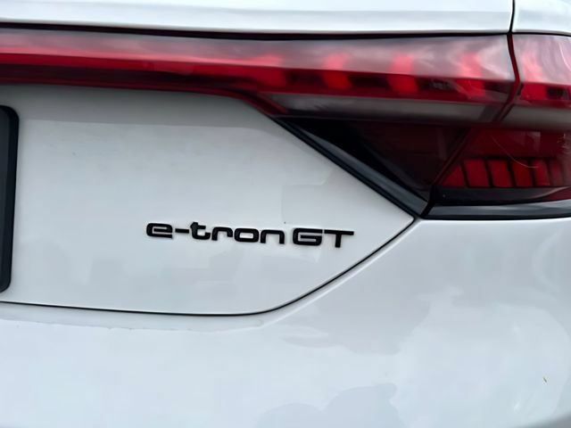 Used 2023 Audi RS e-tron GT w/ Carbon Performance Package AWD/4WD image 13