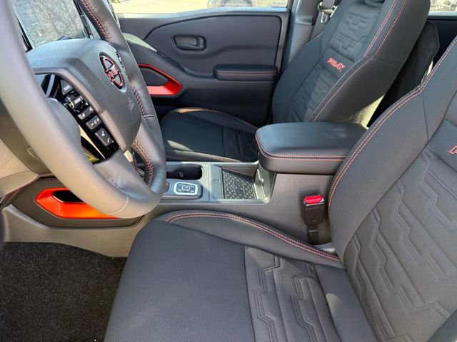Used 2026 Nissan Frontier PRO-4X w/ Pro-4x Convenience Package image 10