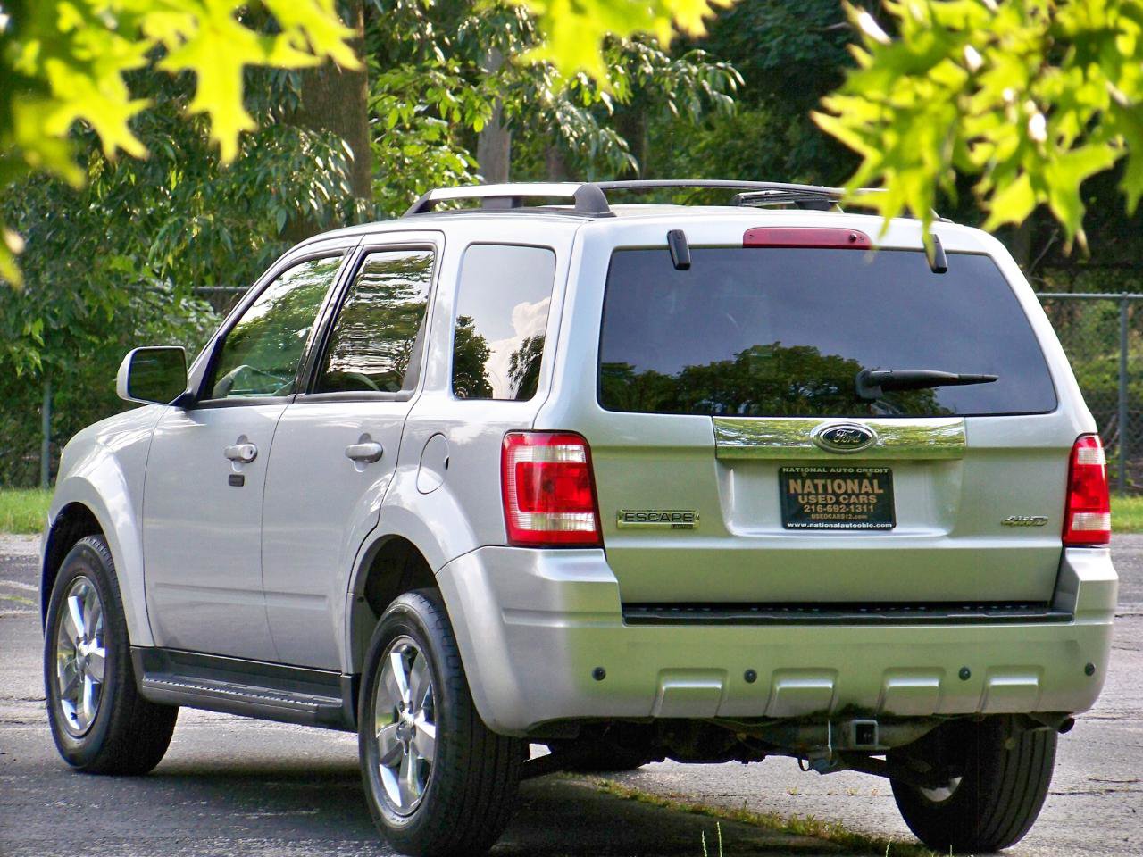 Used 2009 Ford Escape Limited AWD/4WD image 7