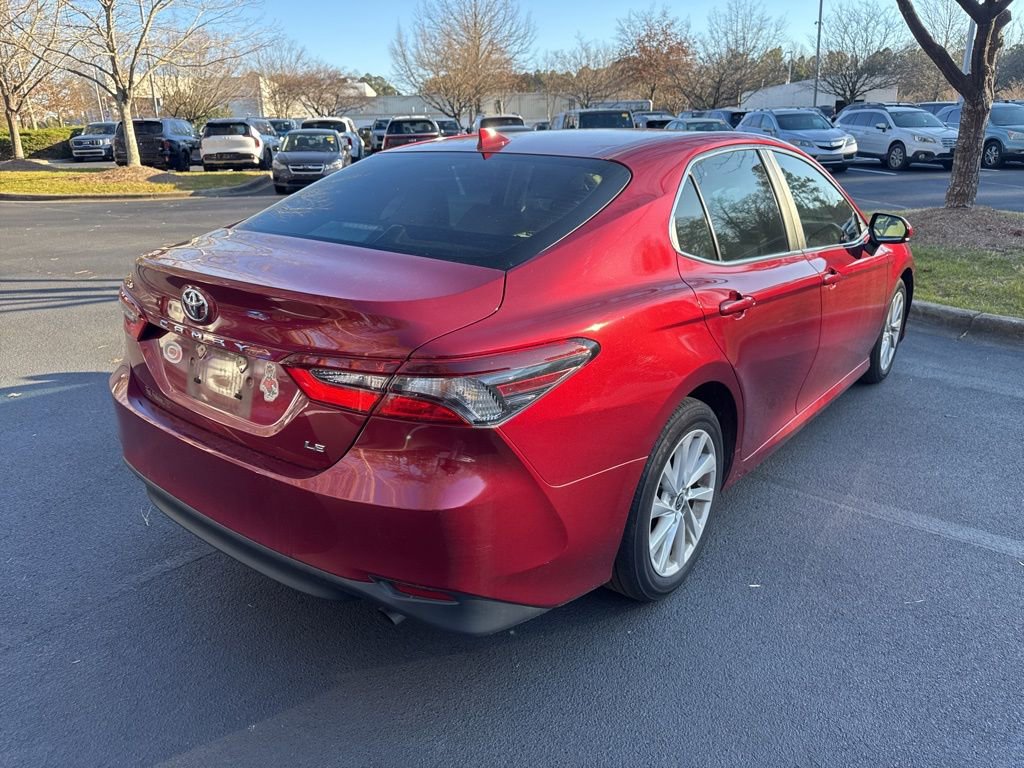 Used 2021 Toyota Camry LE image 16