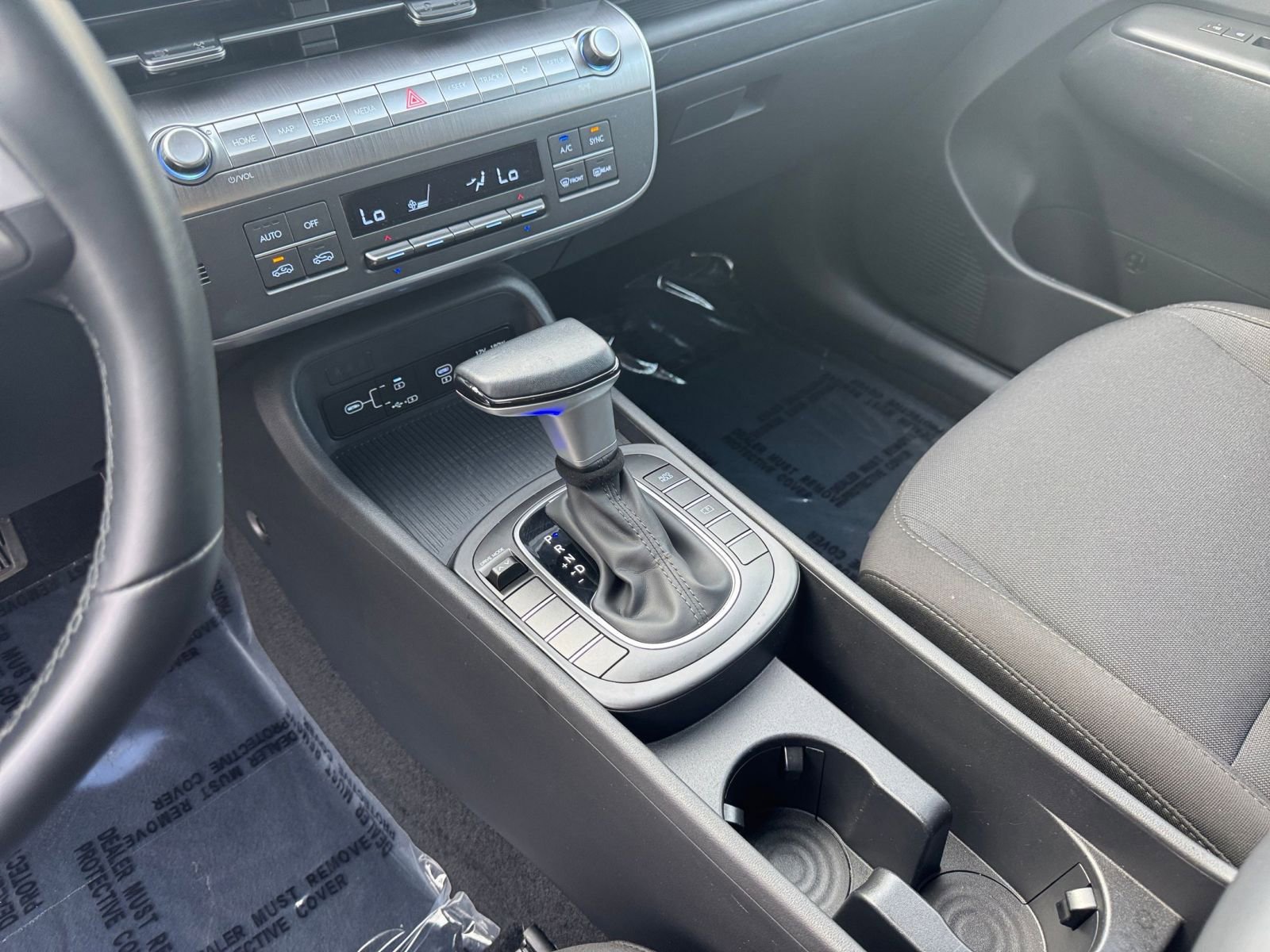 Used 2025 Hyundai Kona SEL image 41