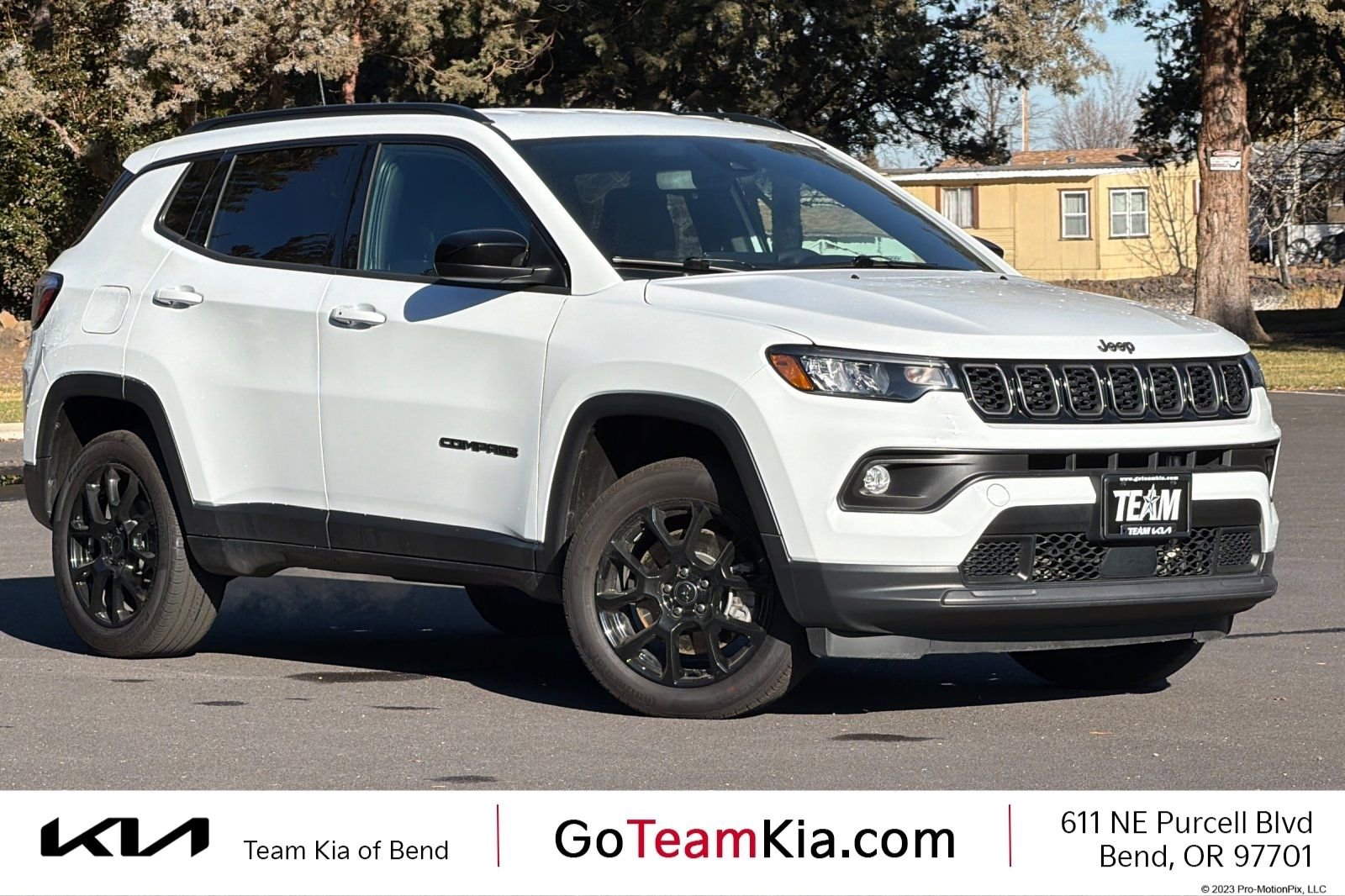 Used 2025 Jeep Compass Latitude w/ Altitude Special Edition