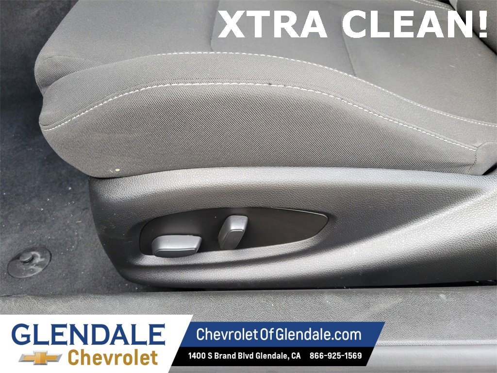 Certified 2024 Chevrolet Camaro LT w/ Technology Package image 18