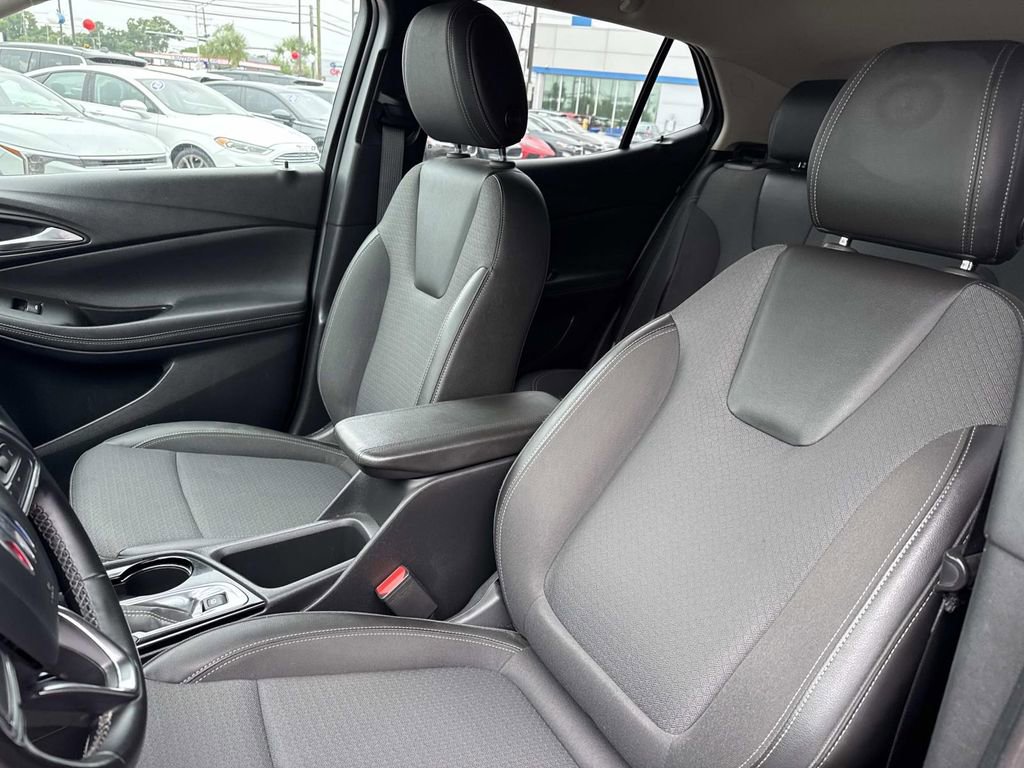 Used 2024 Buick Encore GX Preferred FWD image 17
