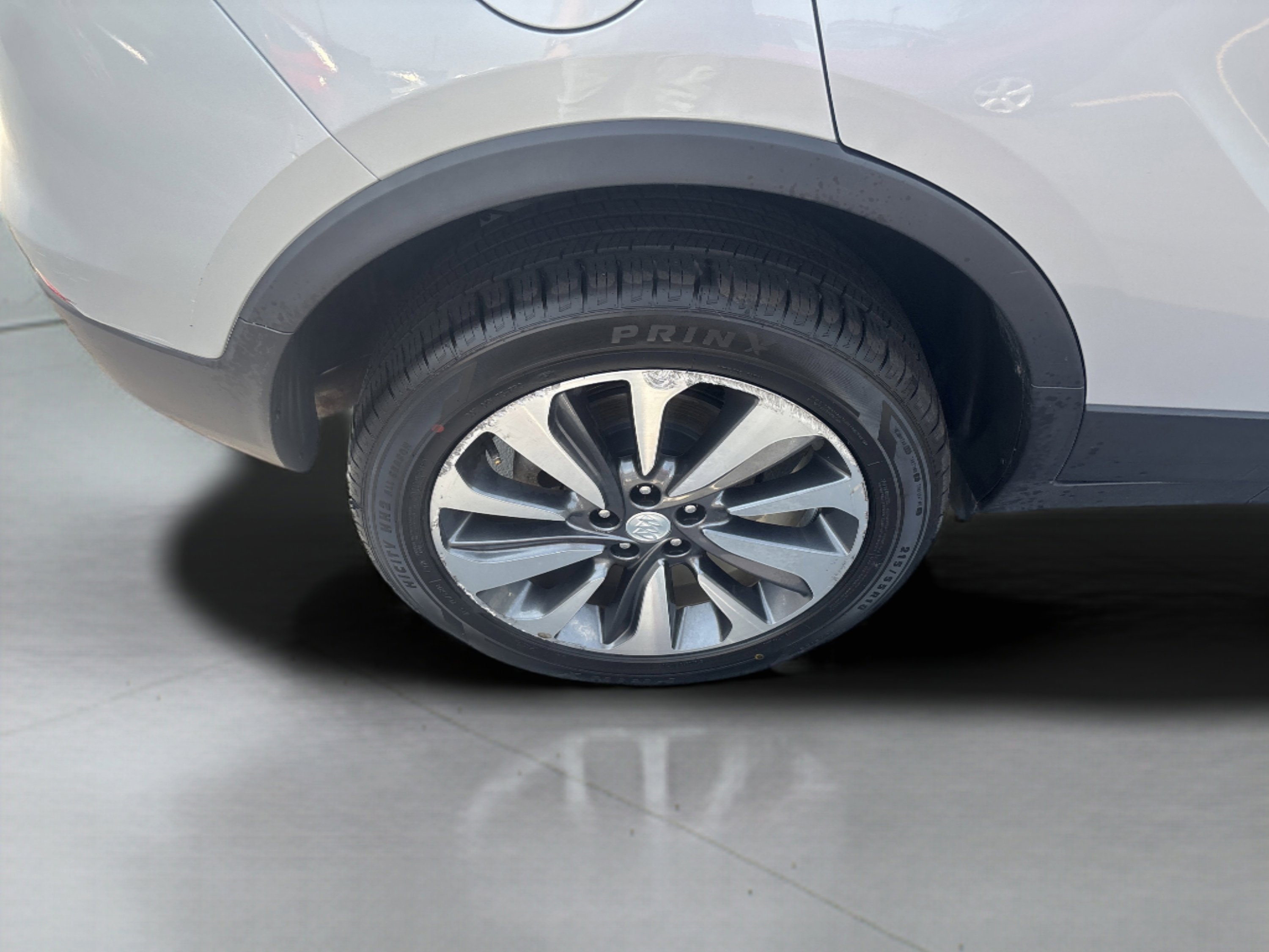 Used 2022 Buick Encore Preferred w/ Safety Package image 10