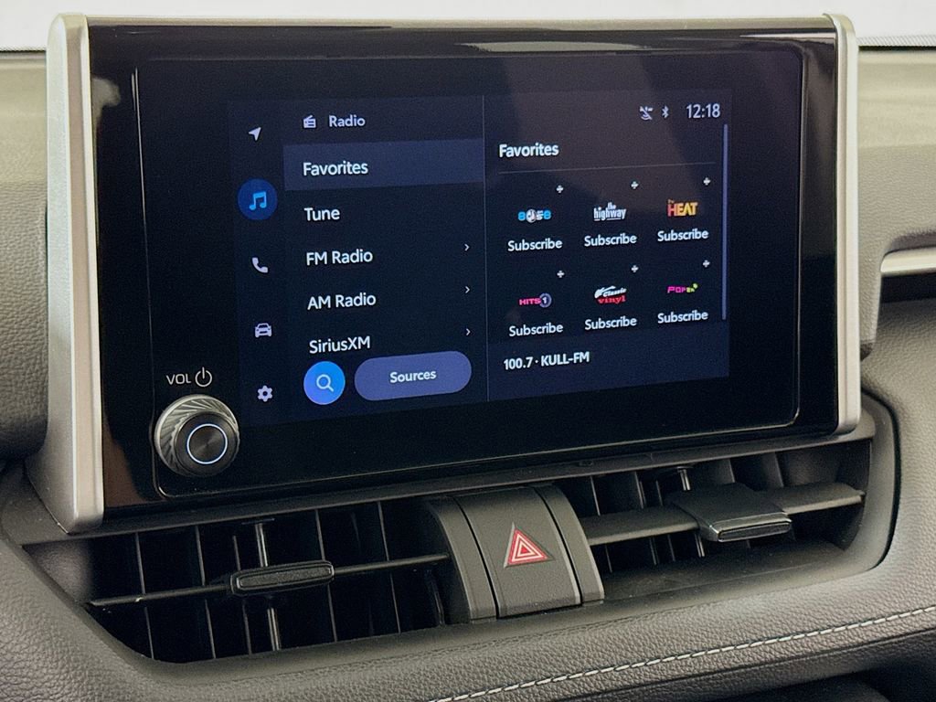 Used 2025 Toyota RAV4 XLE image 13