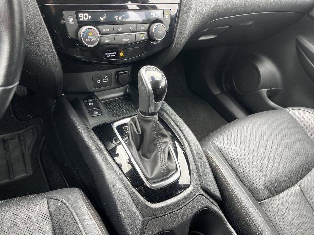 Certified 2022 Nissan Rogue Sport SL w/ Premium Package image 9