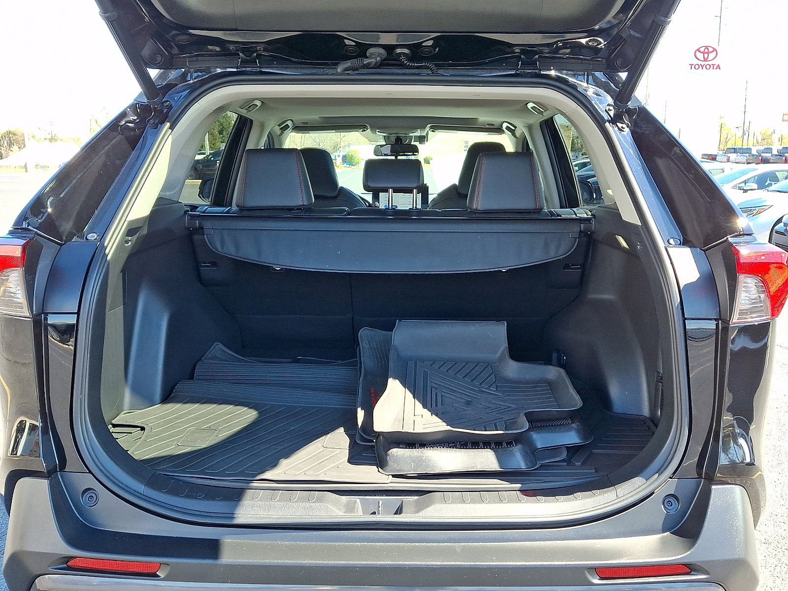 Used 2023 Toyota RAV4 TRD Off-Road w/ TRD Off-Road Weather Package image 31