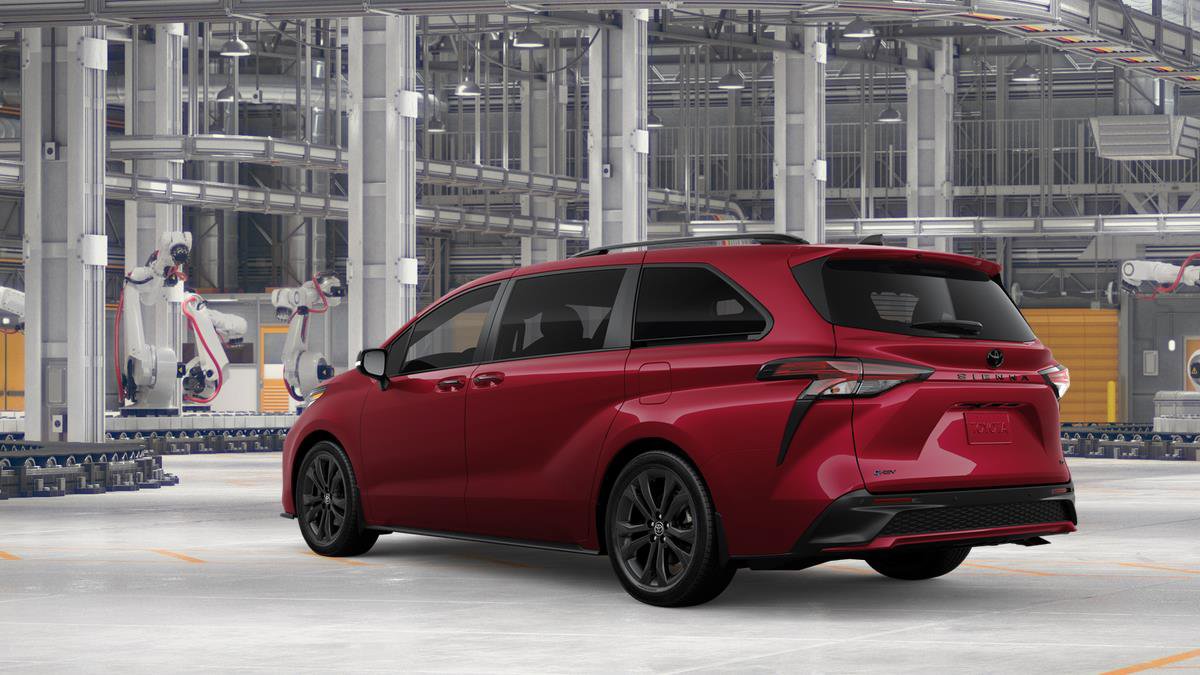 New 2026 Toyota Sienna XSE FWD image 8