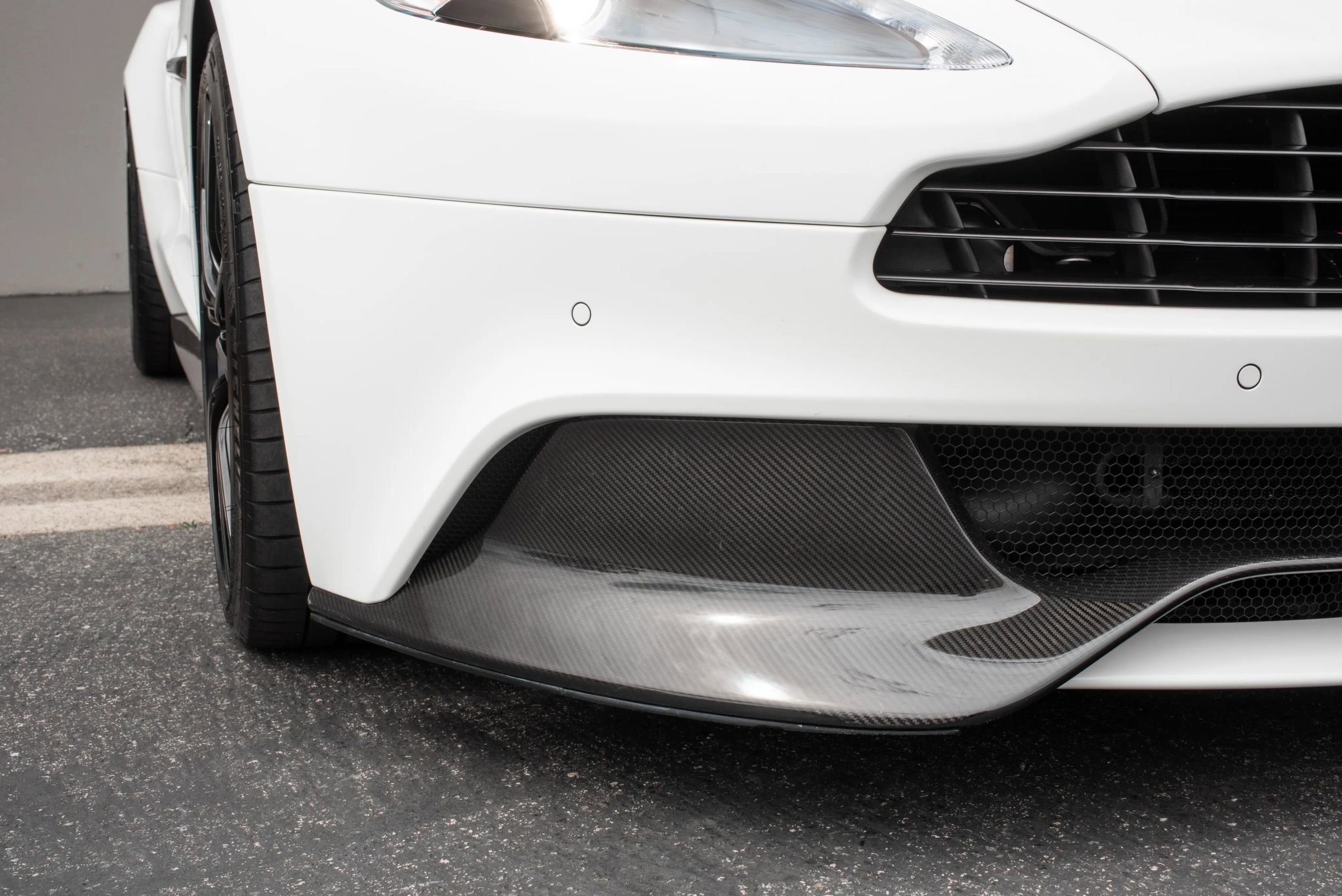 Used 2014 Aston Martin Vanquish Coupe RWD image 33