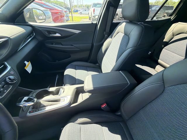 New 2026 Buick Envista Sport Touring w/ Convenience I Package FWD image 17