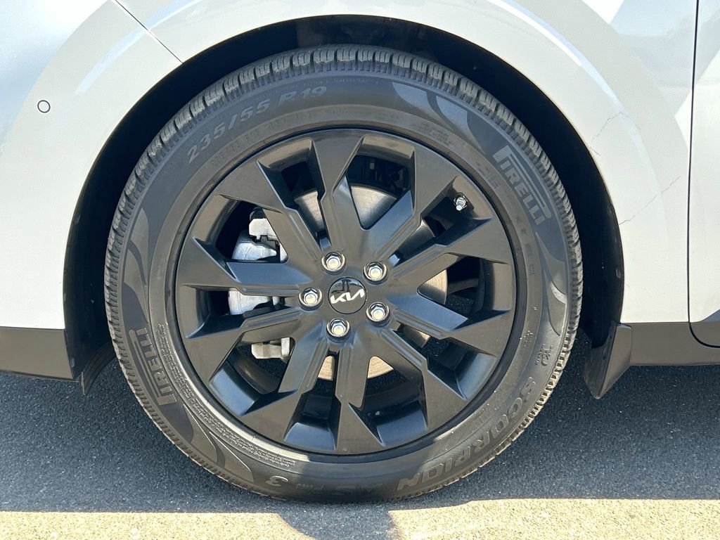 Used 2022 Kia Carnival SX Prestige FWD image 33