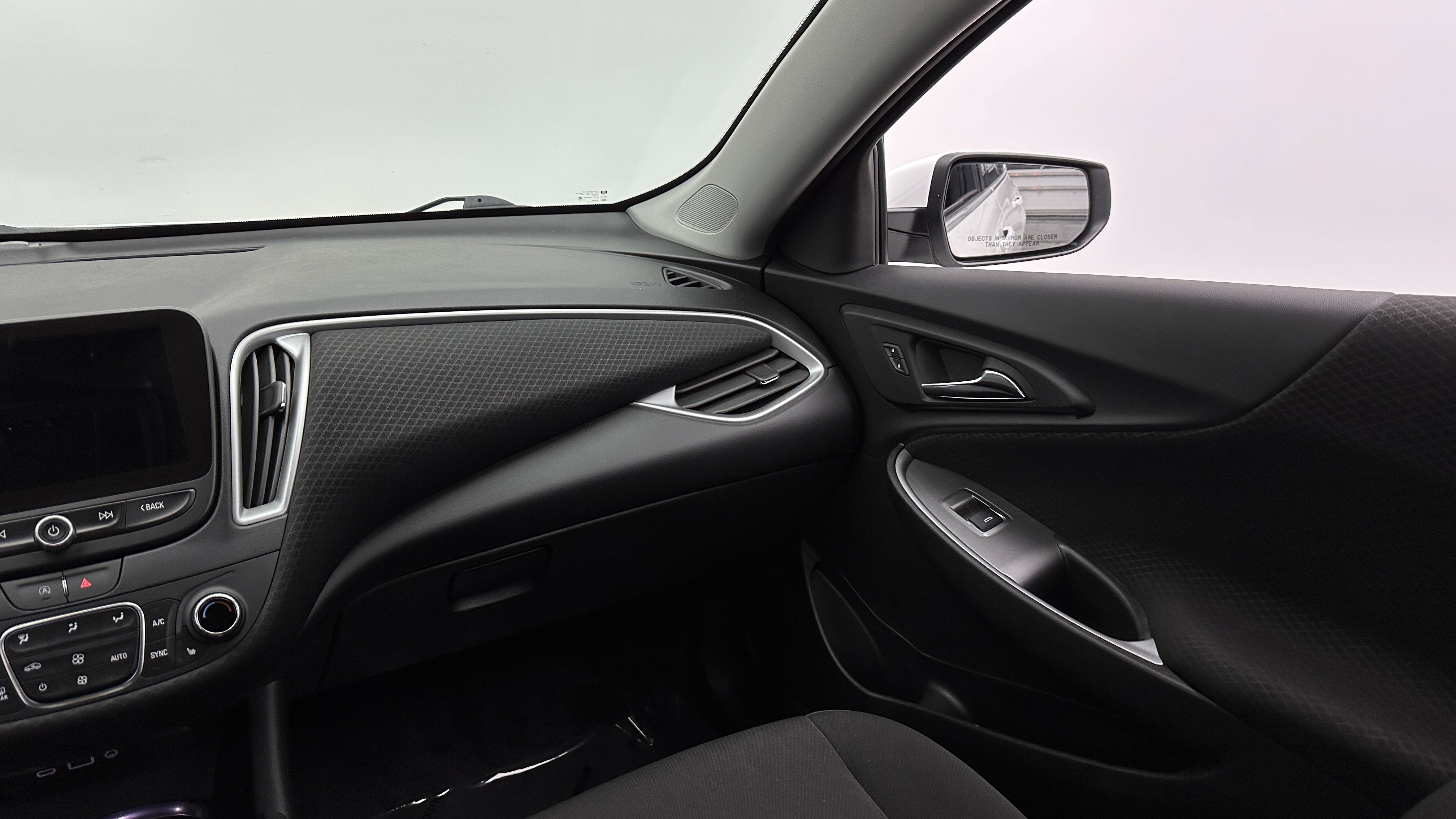 Used 2024 Chevrolet Malibu LT FWD image 29