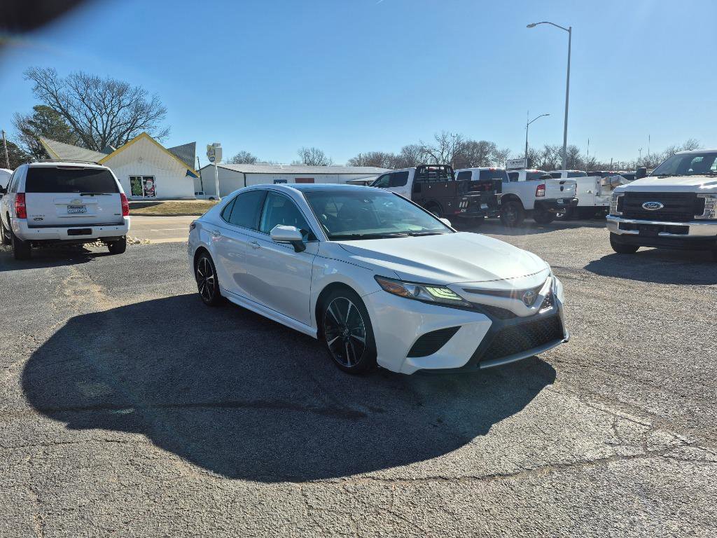 Used 2019 Toyota Camry XSE image 9