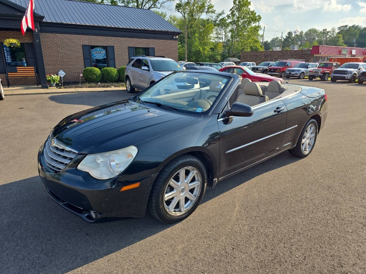 Used 2008 Chrysler Sebring Touring w/ Special Touring Group image 2