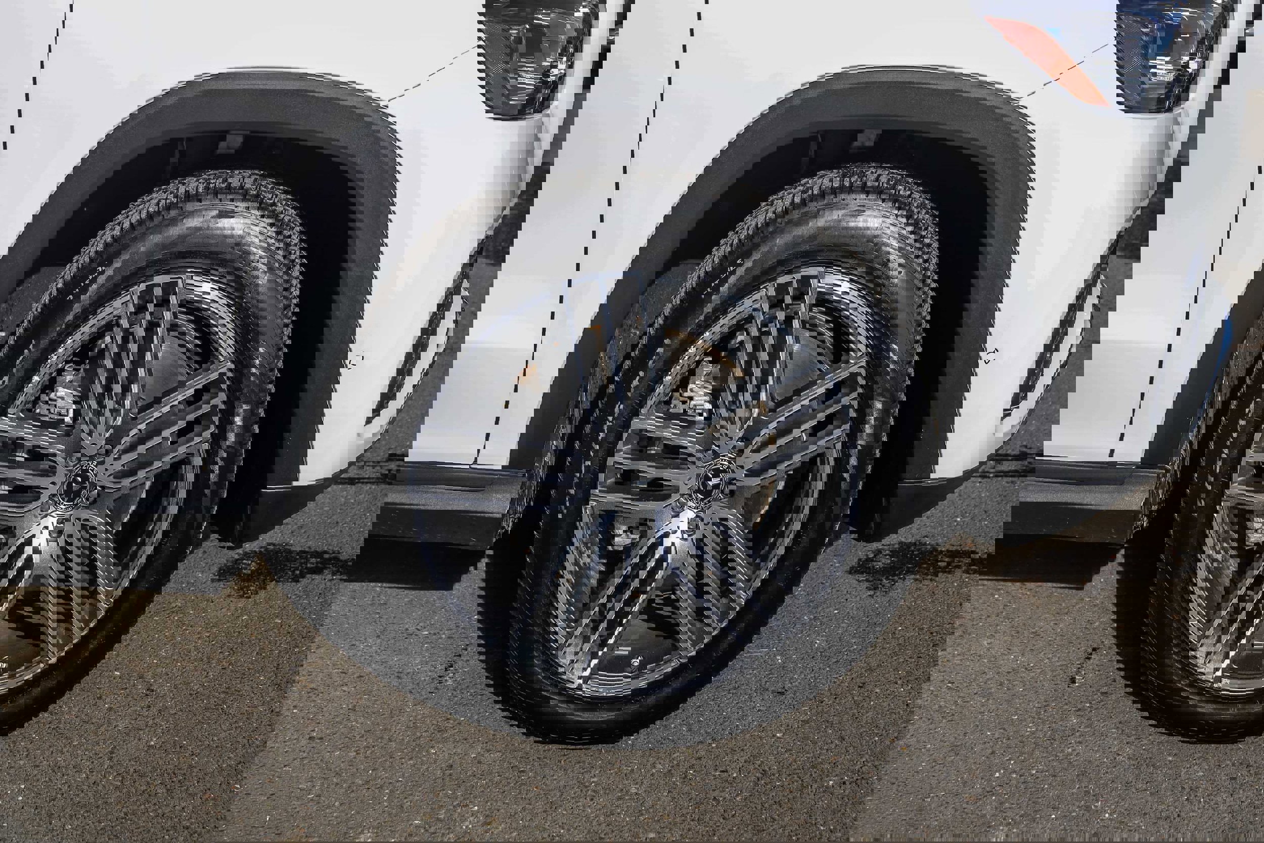 Used 2024 Mercedes-Benz GLS 450 4MATIC image 7