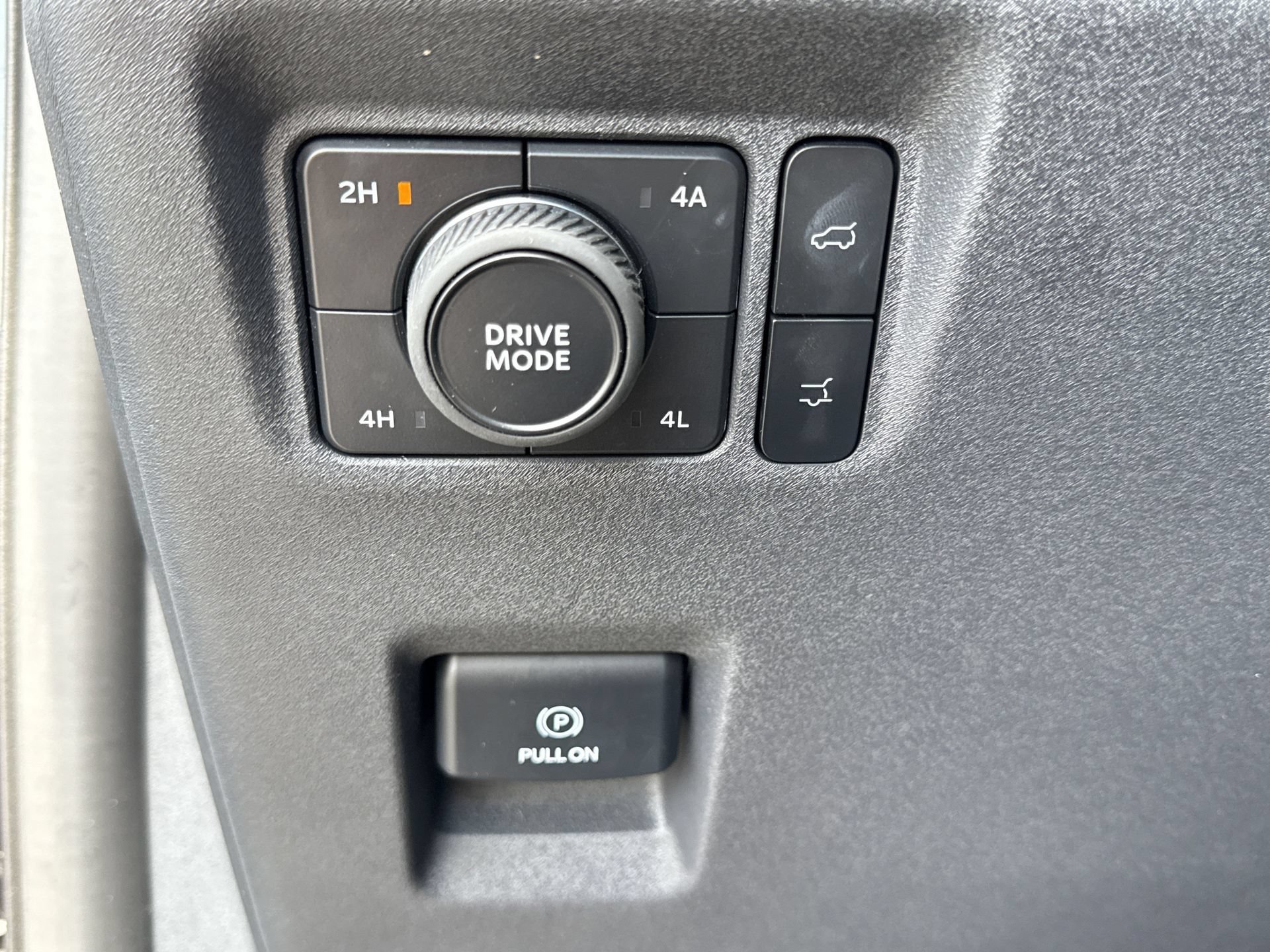 Used 2025 Ford Expedition Max Platinum w/ Driver's Package AWD/4WD image 14