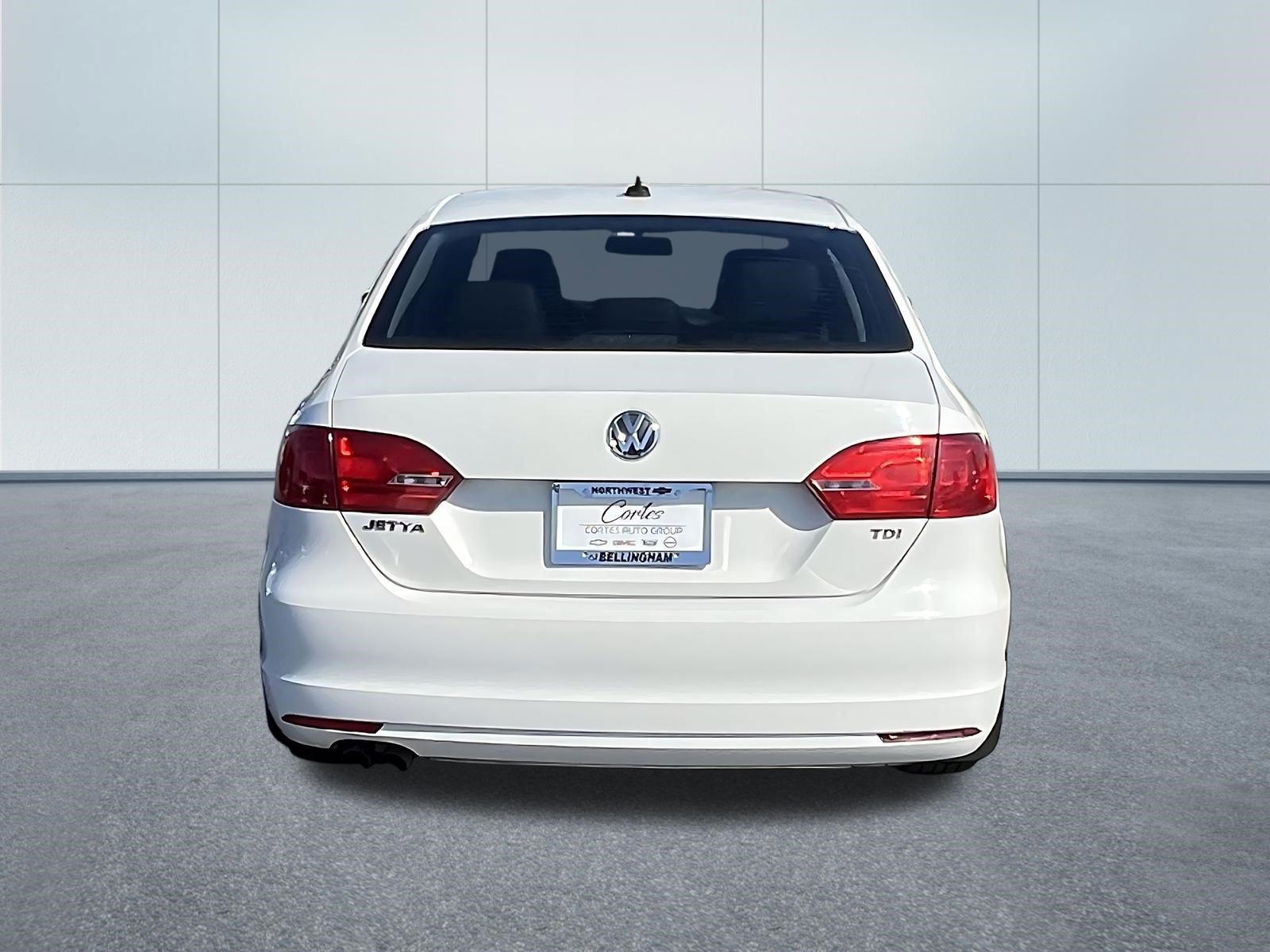 Used 2011 Volkswagen Jetta TDI FWD image 5