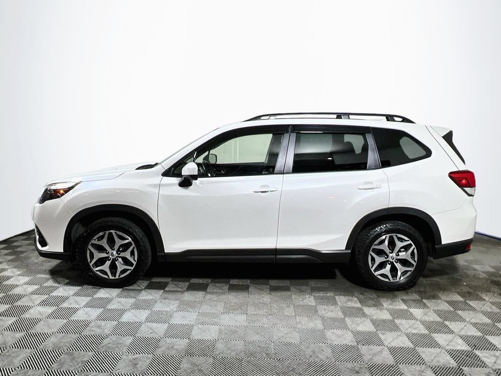 Used 2023 Subaru Forester Premium AWD/4WD image 4