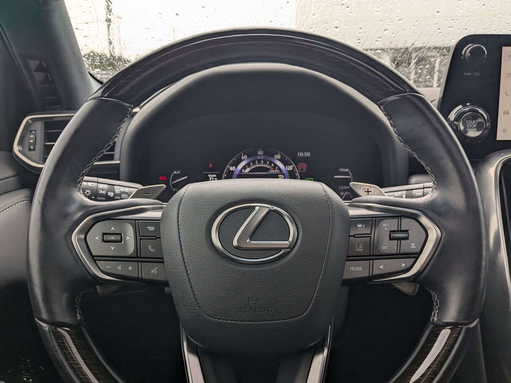 Used 2023 Lexus LX 600 4WD w/ Ultra Luxury Package image 22