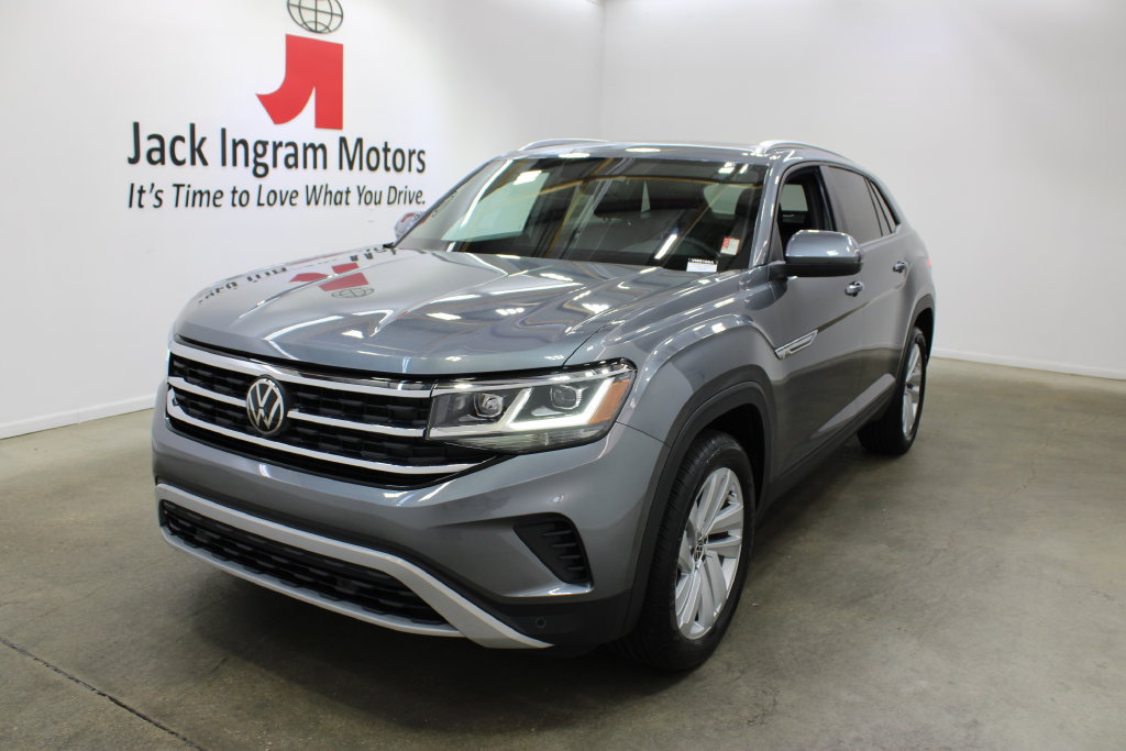 Certified 2023 Volkswagen Atlas Cross Sport SE FWD image 2