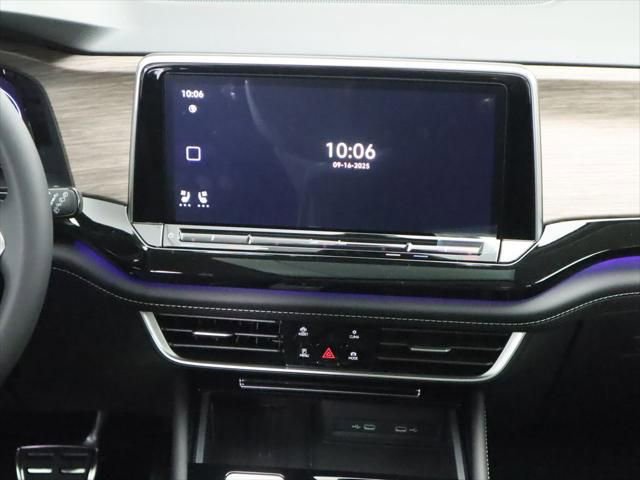 New 2026 Volkswagen Atlas SEL Premium R-Line image 14