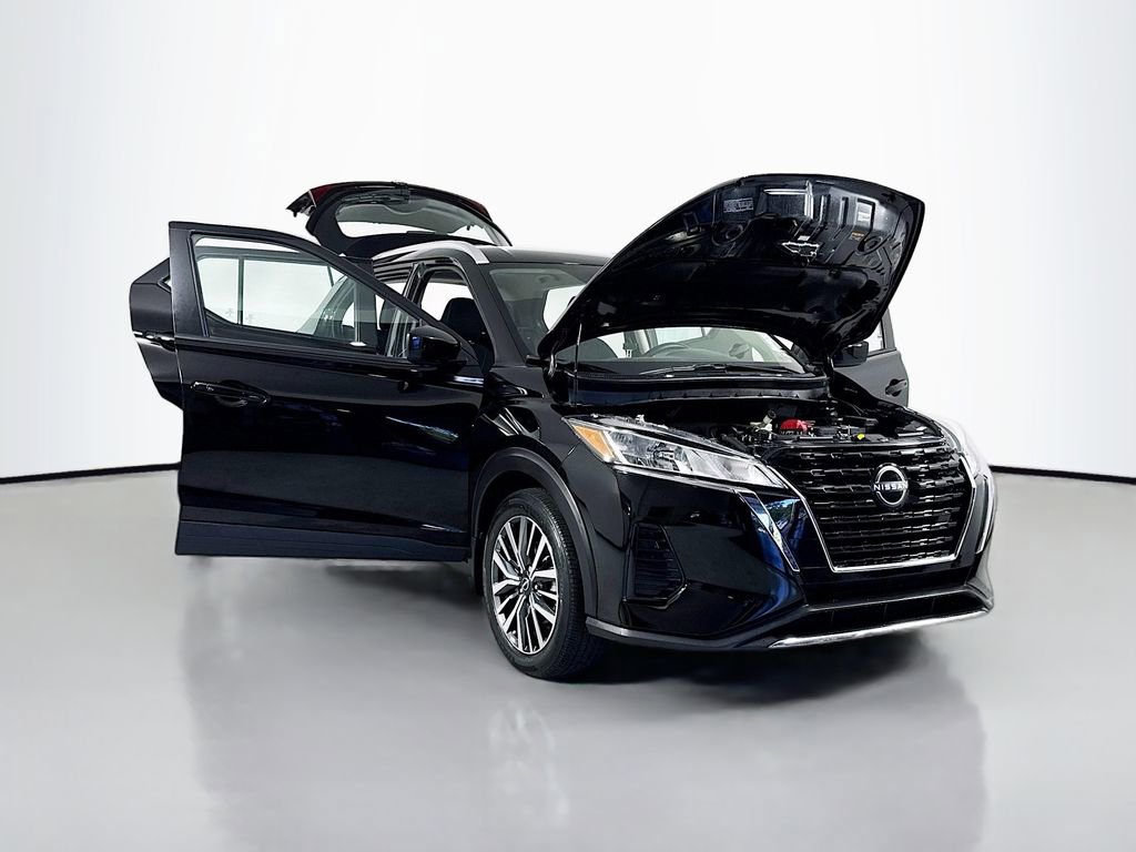 Used 2023 Nissan Kicks SV FWD image 18