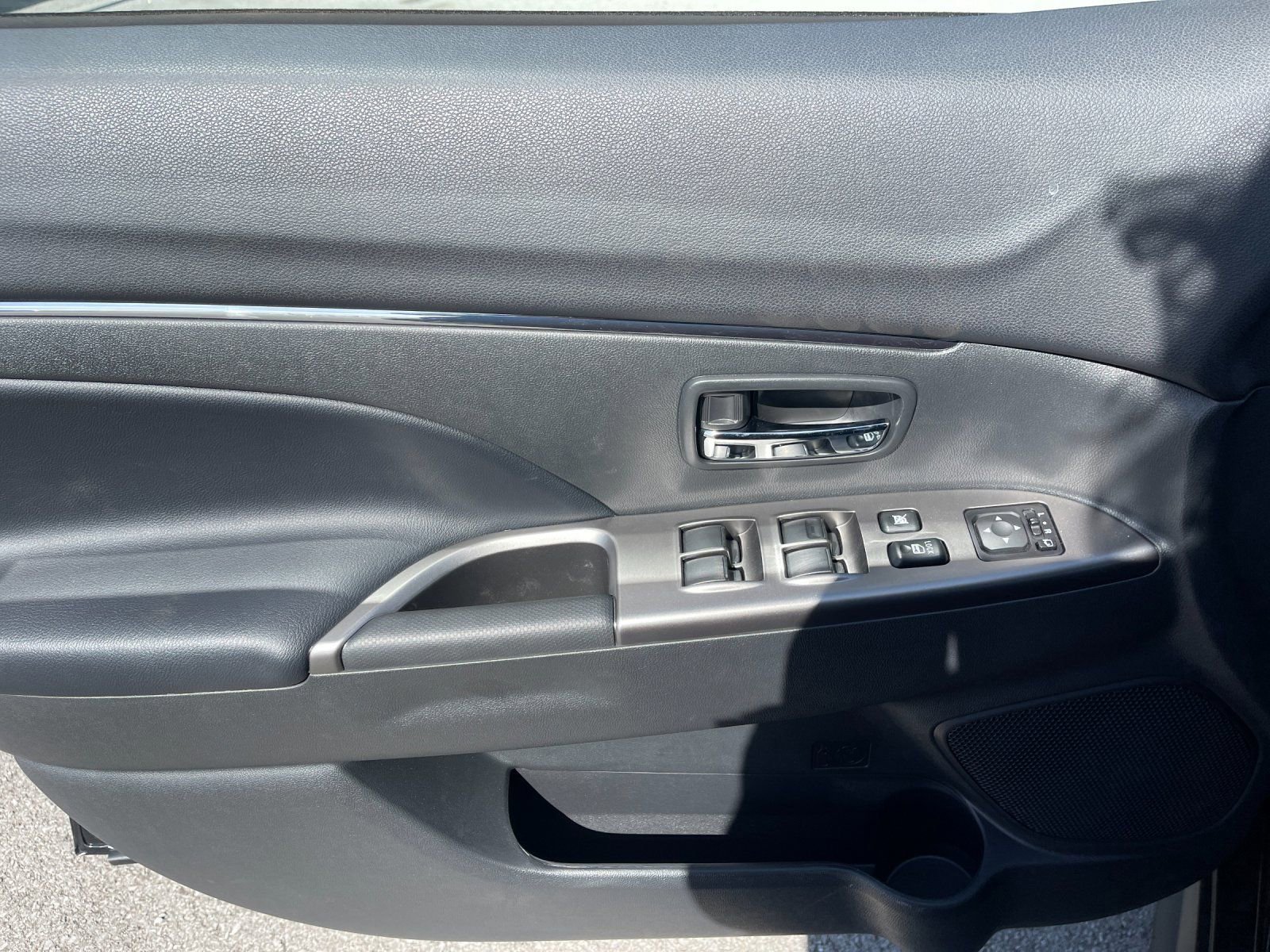 Used 2026 Mitsubishi Outlander Sport ES image 12