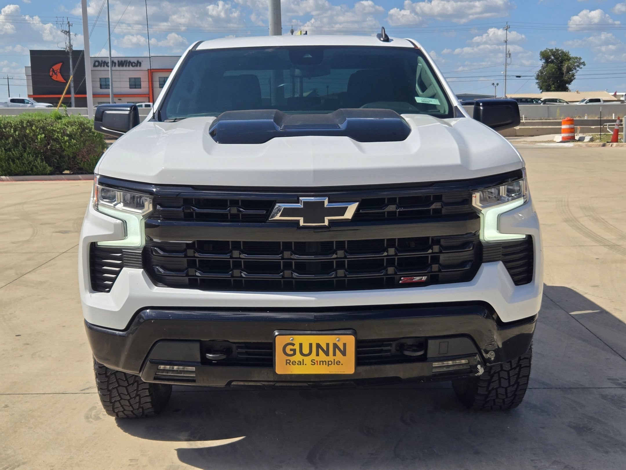 Used 2022 Chevrolet Silverado 1500 LT Trail Boss w/ Protection Package AWD/4WD image 2