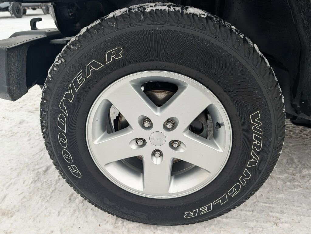 Used 2014 Jeep Wrangler Unlimited Sport w/ Quick Order Package 24S image 17