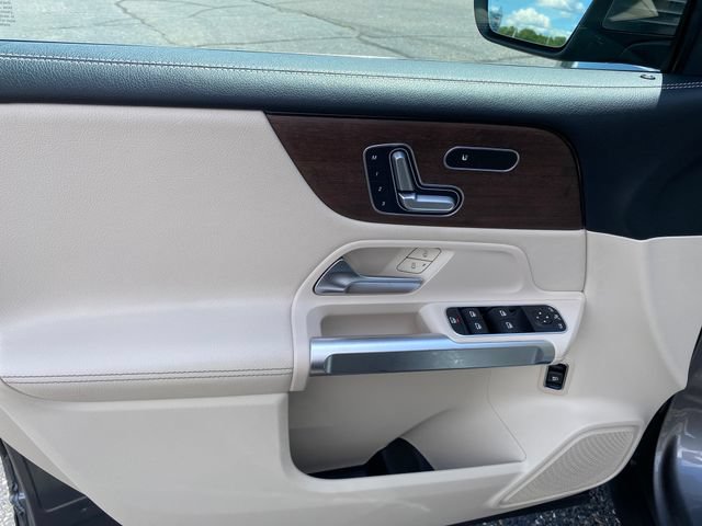 Used 2020 Mercedes-Benz GLB 250 4MATIC image 15