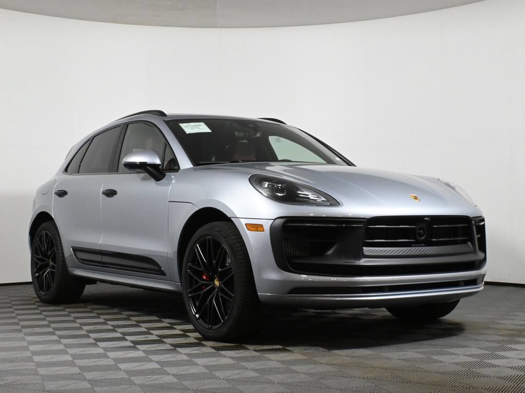 Used 2026 Porsche Macan GTS AWD/4WD image 9