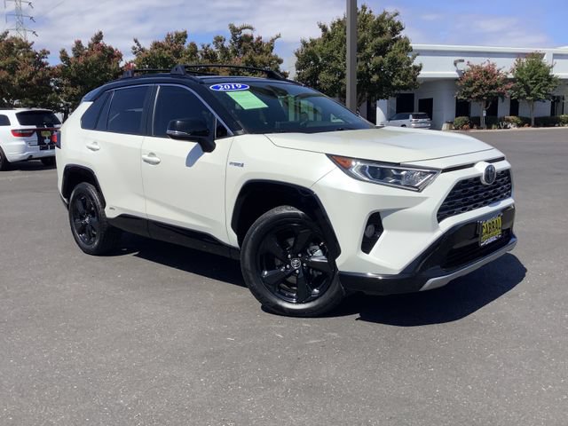 Used 2019 Toyota RAV4 XSE w/ XSE Weather Package AWD/4WD image 2