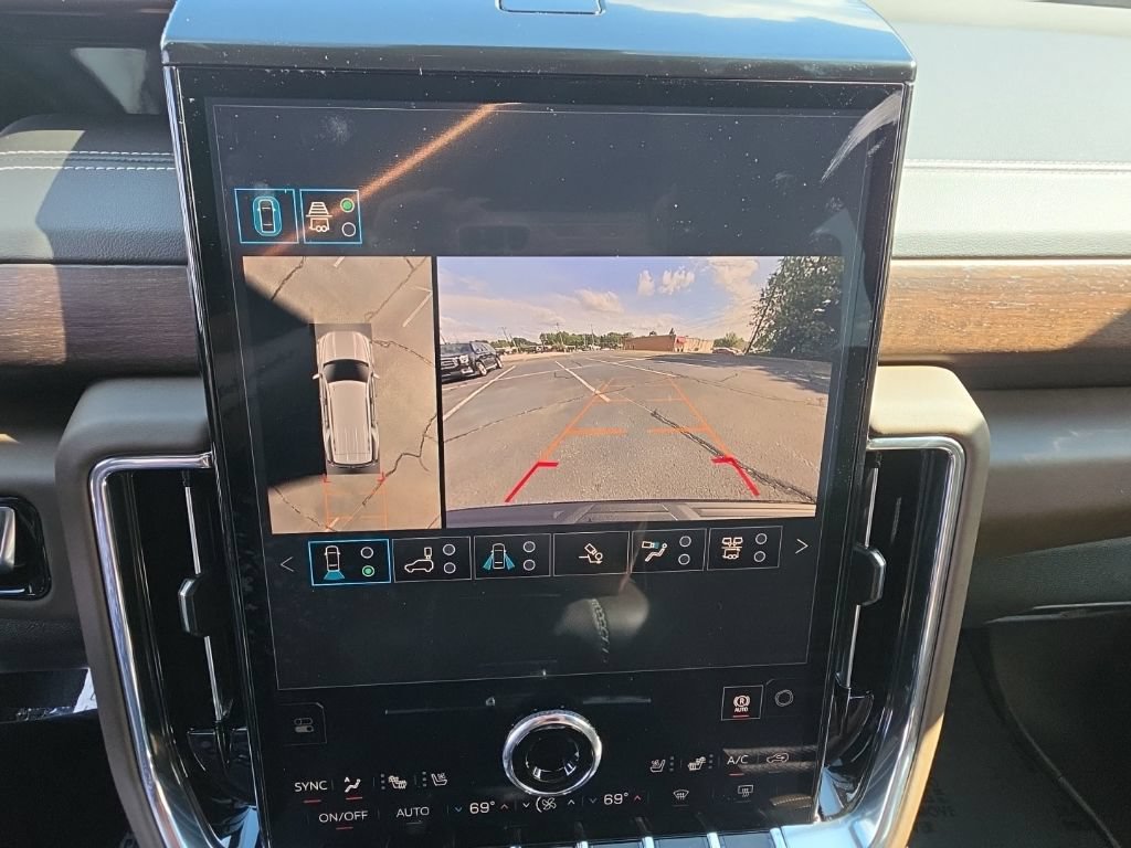 New 2026 GMC Yukon Denali Ultimate AWD/4WD image 29