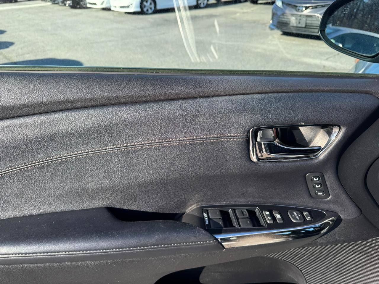 Used 2016 Toyota Avalon Touring image 9