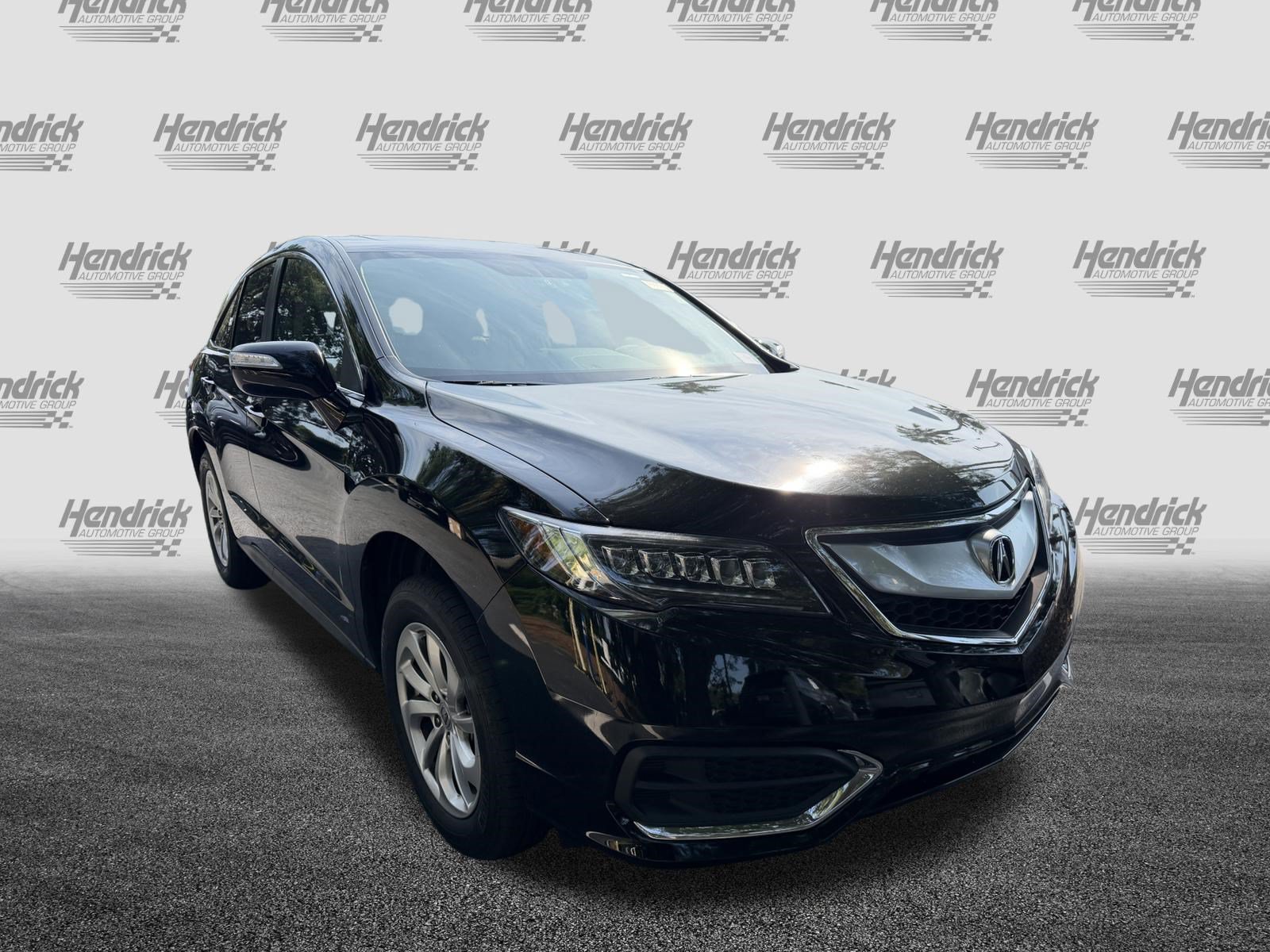 Used 2017 Acura RDX w/ Technology Package AWD/4WD image 2