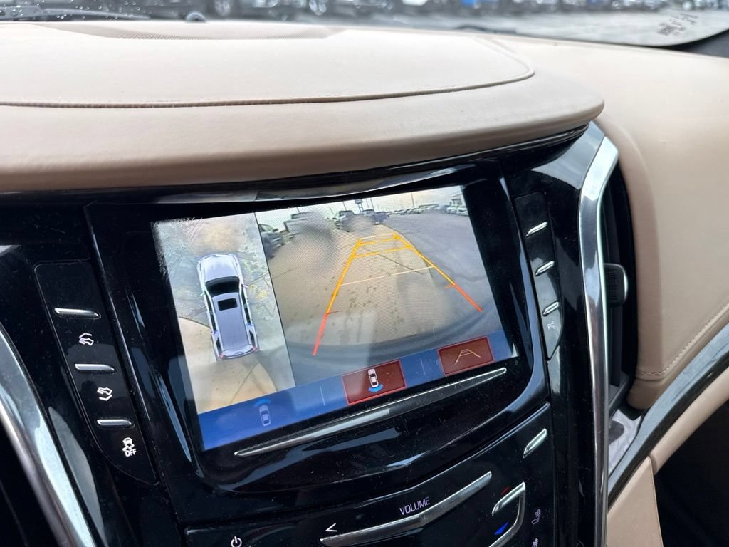 Used 2018 Cadillac Escalade ESV Platinum AWD/4WD image 24