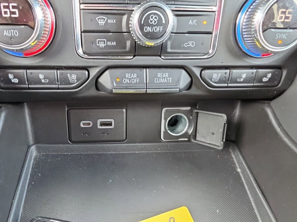 Used 2021 GMC Yukon XL SLT w/ SLT Premium Package image 19