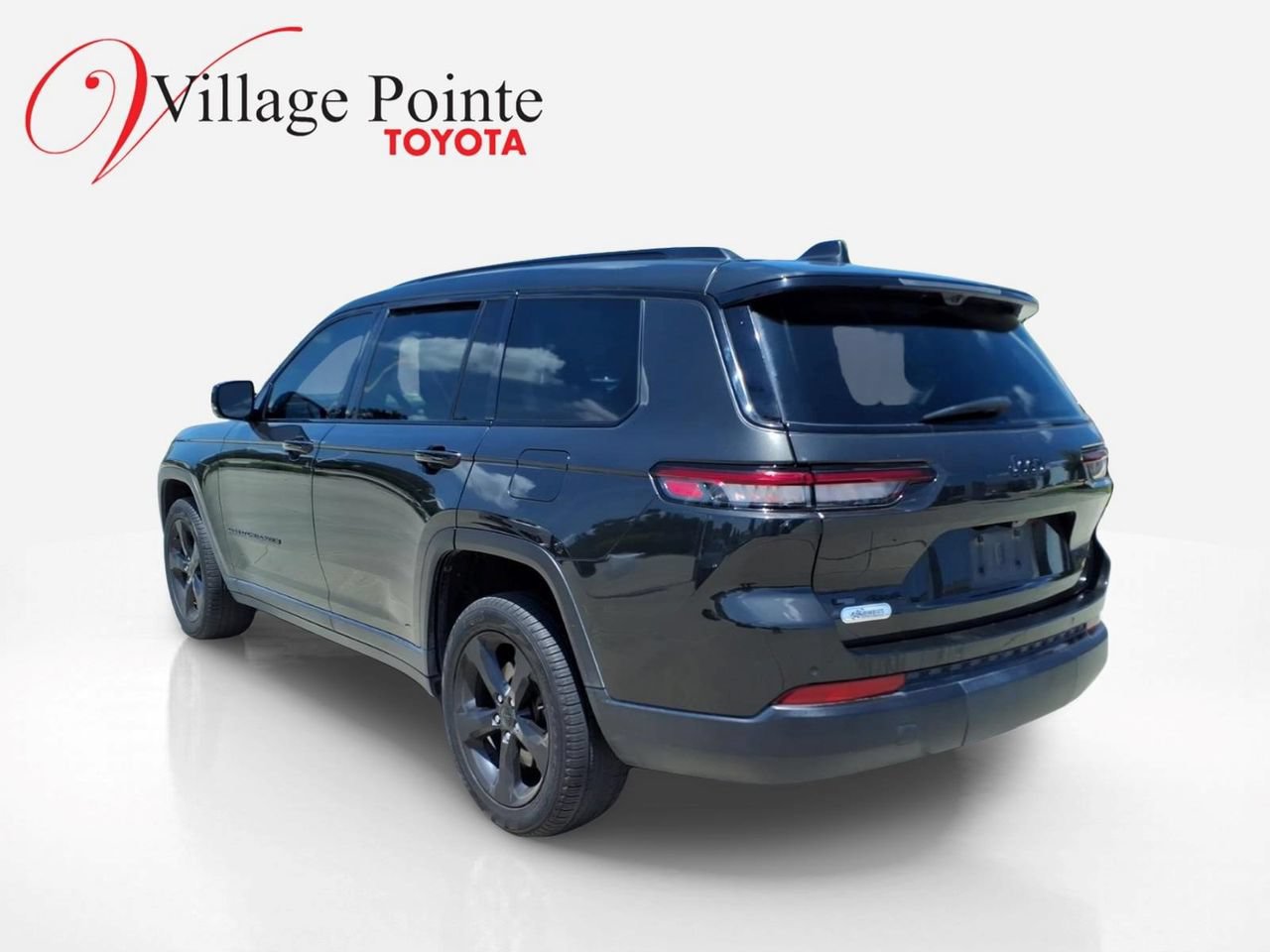 Used 2022 Jeep Grand Cherokee L Limited AWD/4WD image 2