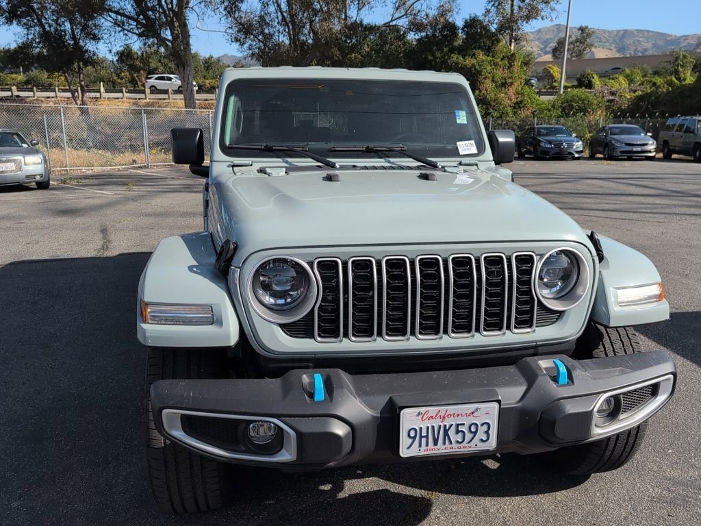 Used 2024 Jeep Wrangler Unlimited Sahara w/ Safety Group image 7