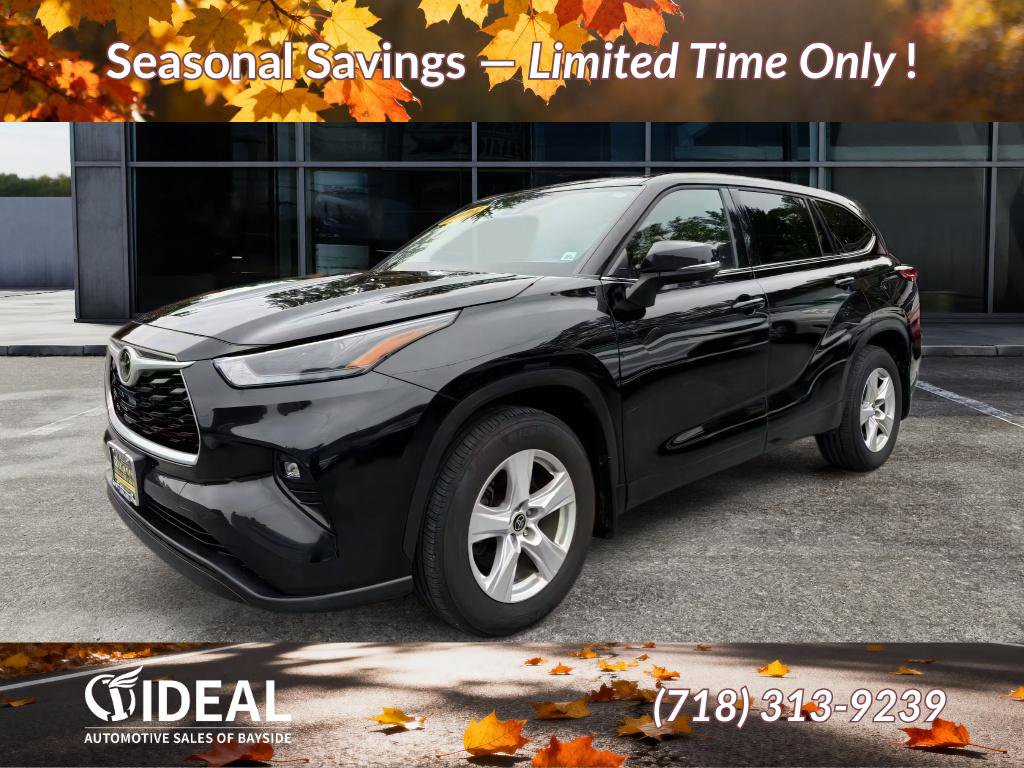 Used 2022 Toyota Highlander LE image 1