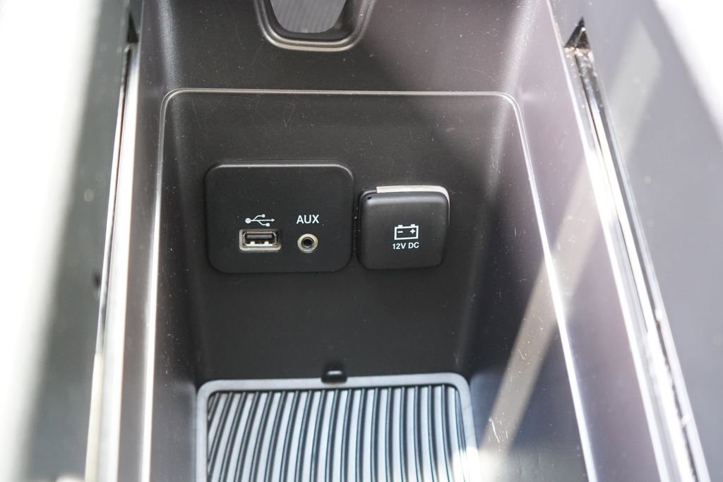 Used 2016 Chrysler 200 Limited FWD image 20