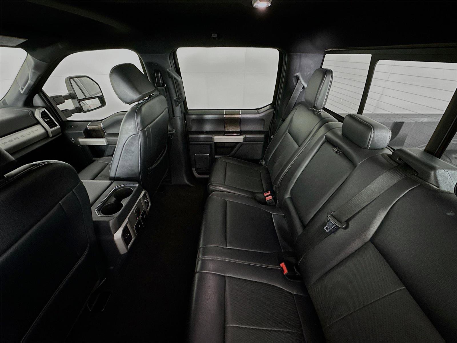 Used 2022 Ford F250 Lariat w/ Black Appearance Package image 11